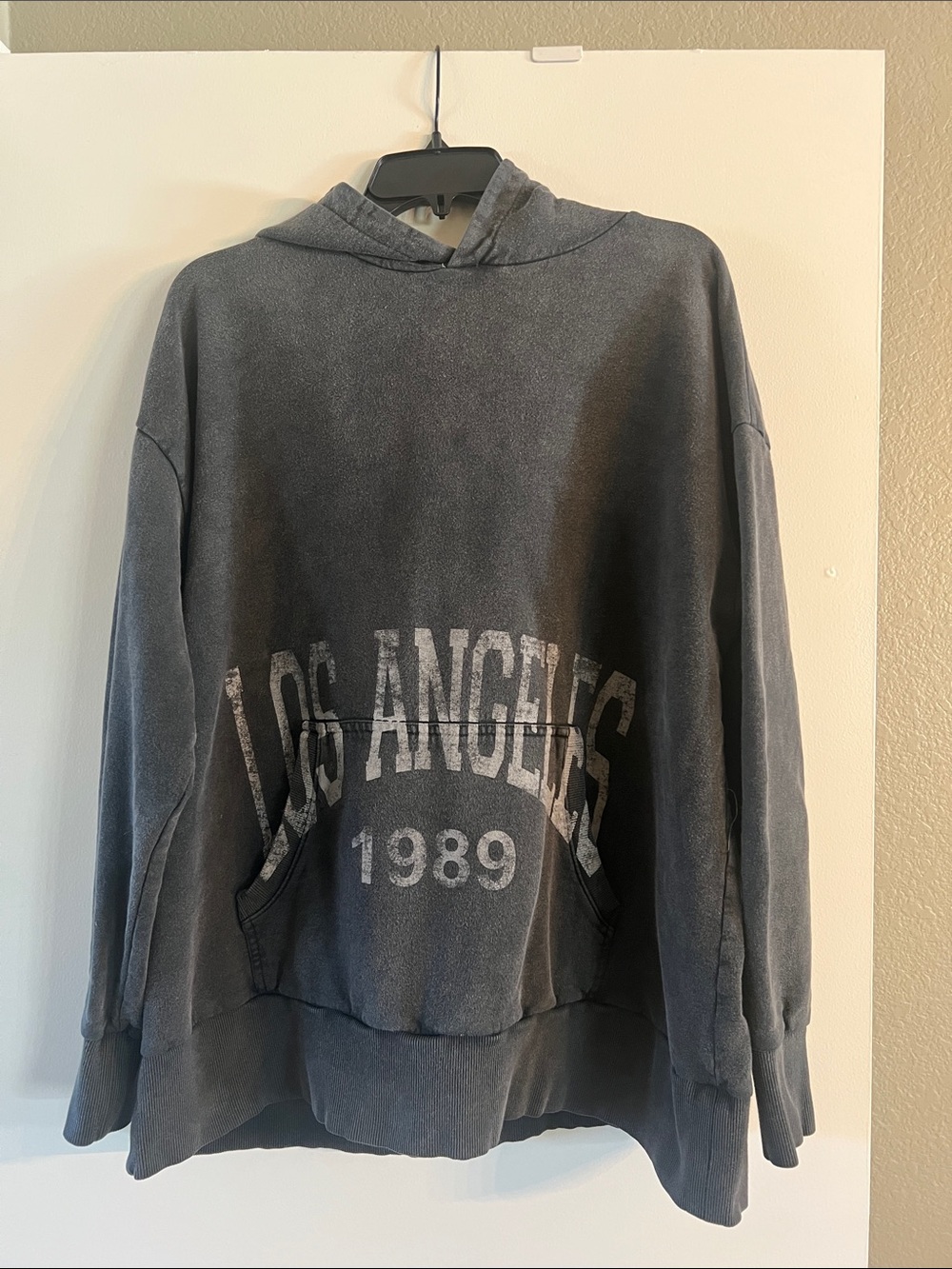 Urban Outfitters Los Angeles 1989 Washed black Hoodie Sweatshirt sz L